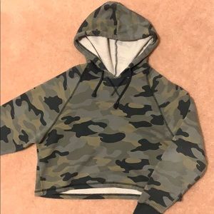cropped hoodie